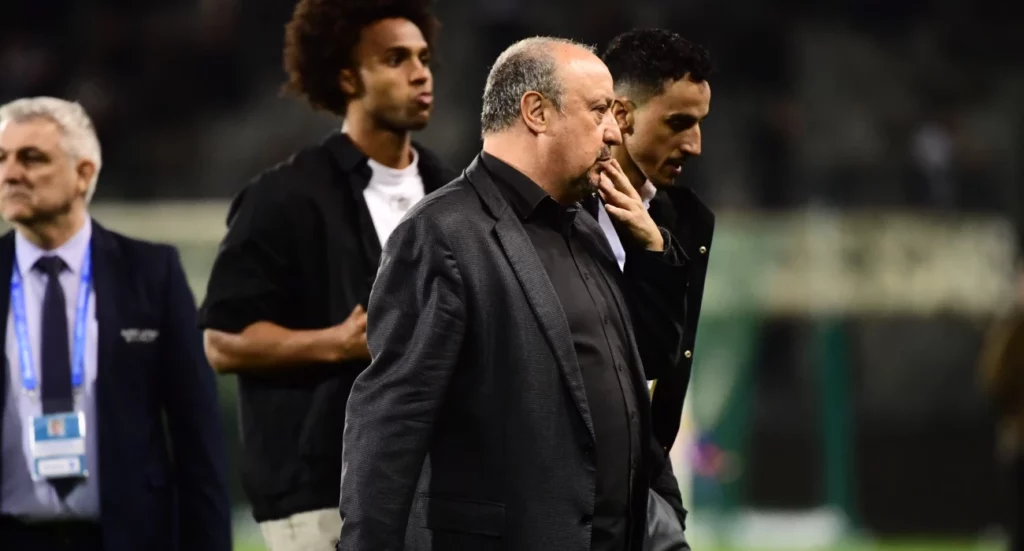 Ράφα Μπενίτεθ: Οι τοποθετήσεις που βαραίνουν περισσότερο το κλίμα