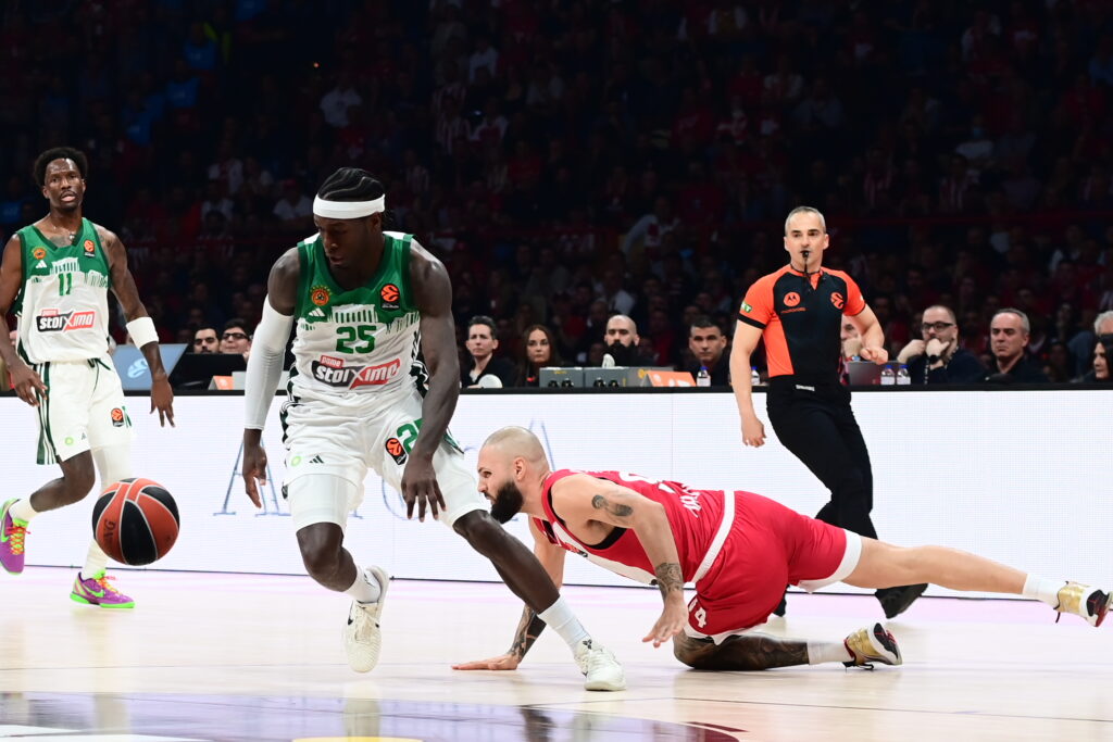 Φουρνιέ σε Ναν: «Το να μιλάς υποτιμητικά για κάποιον δεν σε κάνει καλύτερο»