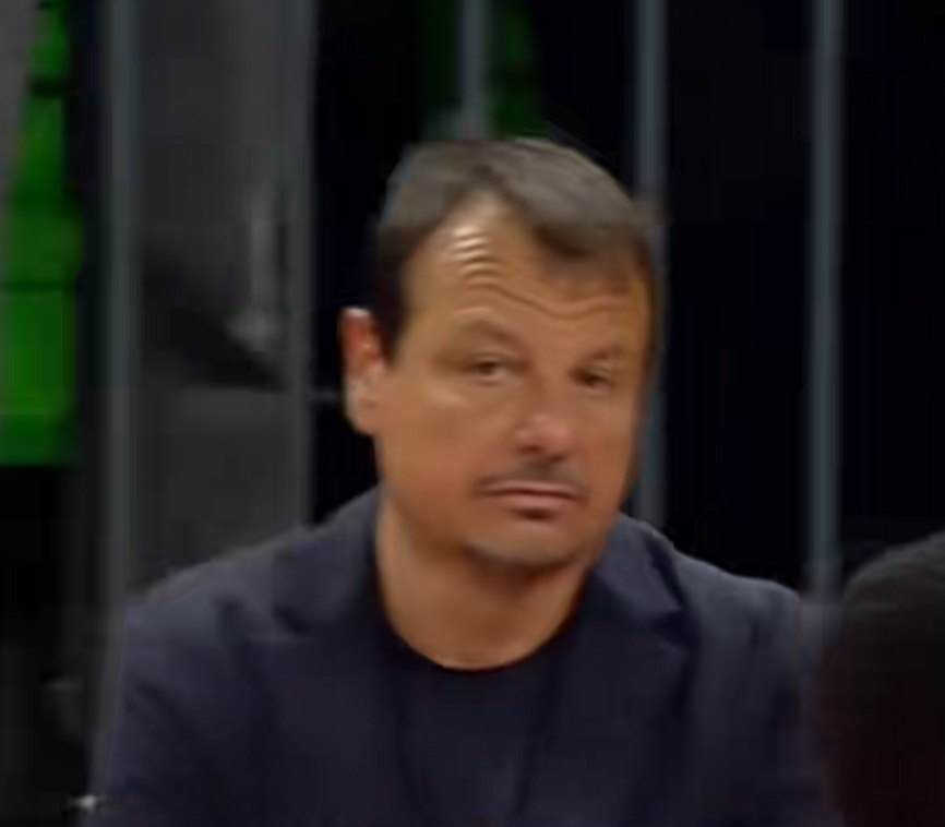 Βίντεο: Η στιγμή που ο Αταμάν έτρεξε για την αλλαγή-αποθέωσε του Σορτς