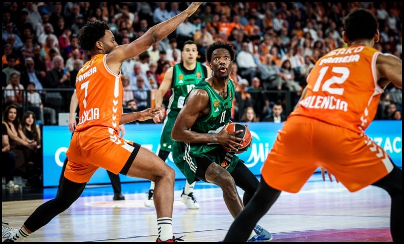 Έδειξε τον δρόμο η Ρεάλ, σπουδαία νίκη επί της Βαλένθια πριν τον Παναθηναϊκό