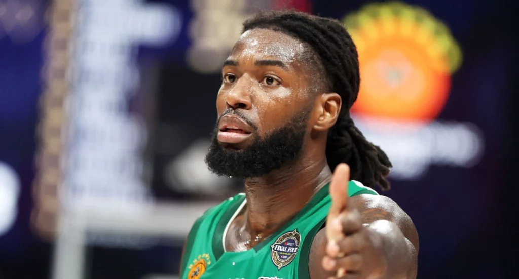 Λεσόρ: «Ήρθε η ώρα» και μήνυμα με νόημα πριν από τη Βαλένθια