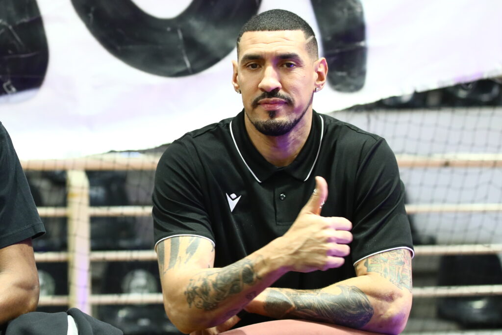 Ερνάντεζ: «Φίλοι του Παναθηναϊκού, μην ψάχνετε εχθρούς εκεί που δεν υπάρχουν»