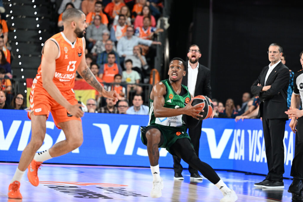 Σορτς: «Θα προσπαθήσουμε το ίδιο σκληρά και στο επόμενο ματς»