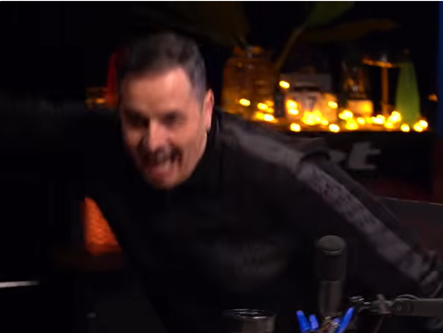 ΕΠΟΣ Τσουβέλα: Το live ξέσπασμα για τη νίκη Βαλένθια - Τι είπε για Μοντέρο (vid)