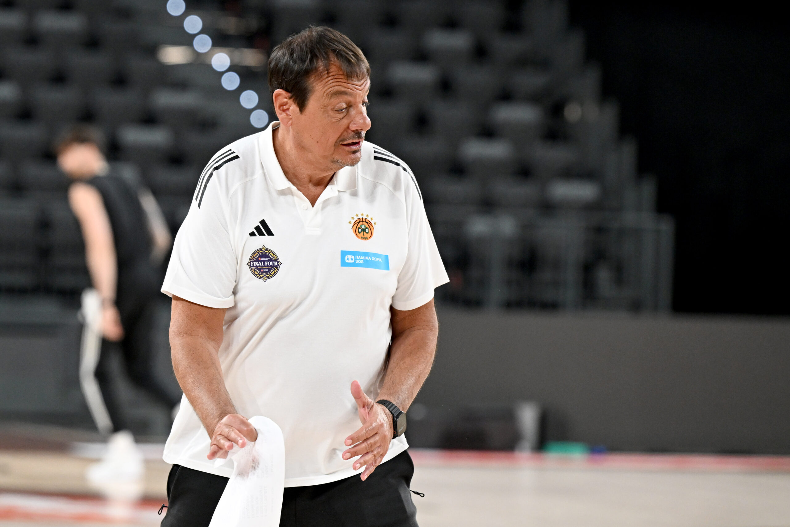 «Φροντιστήριο» Αταμάν σε Λεσόρ - Δείτε φωτογραφίες