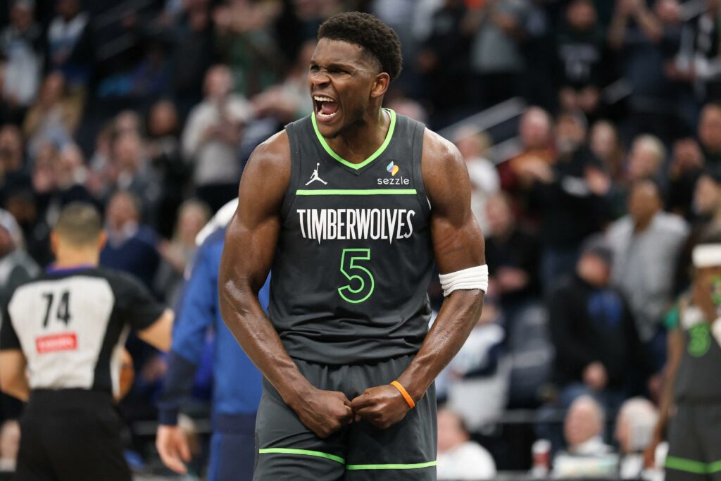 Χοκς – Νικς με combo επιβίωσης για την Ατλάντα