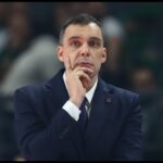 Προπονητής Μπασκόνια: «Θα πάρω ποπ κορν για το Βαλένθια-Παναθηναϊκός, αξίζει να προκριθεί ο Μαρτίνεθ»