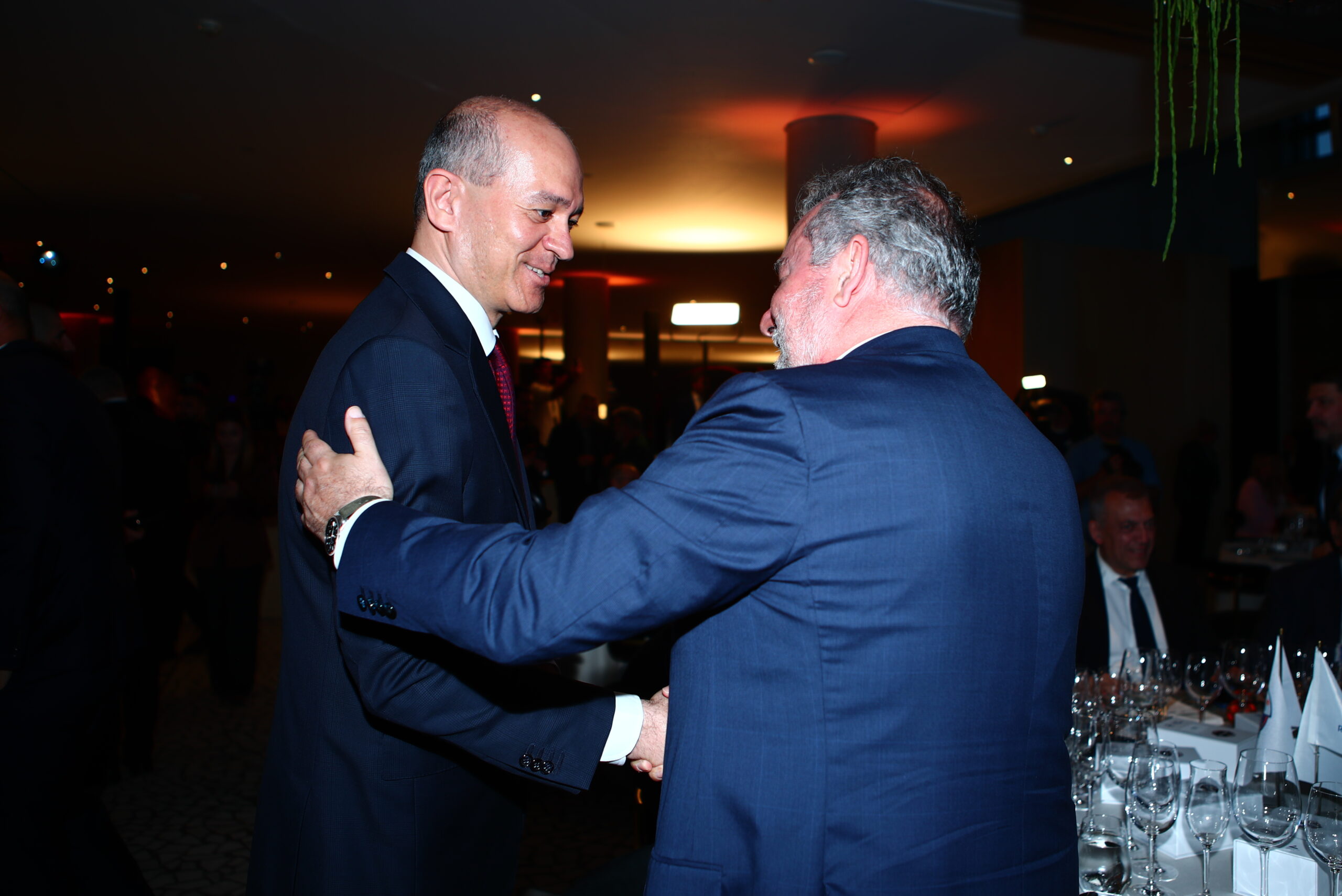 Ευρωλίγκα: Στο VIP Gala Dinner ο Παρθενόπουλος με τους Αγγελόπουλους (pics)