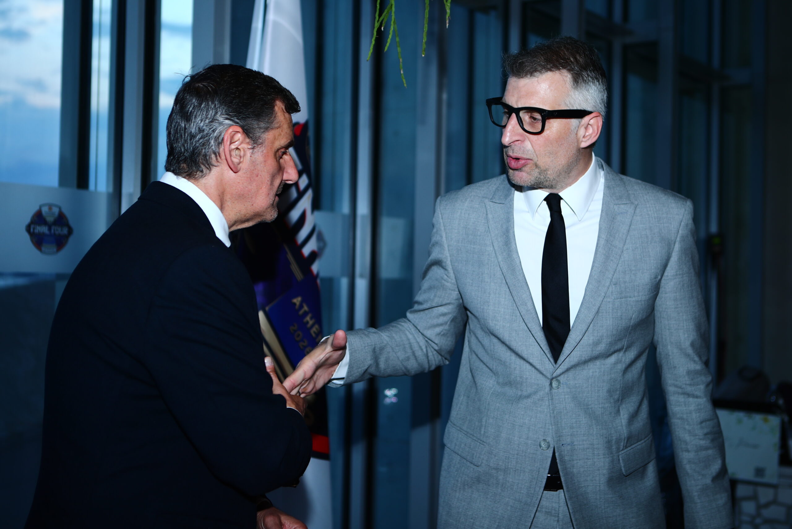 Ευρωλίγκα: Στο VIP Gala Dinner ο Παρθενόπουλος με τους Αγγελόπουλους (pics)