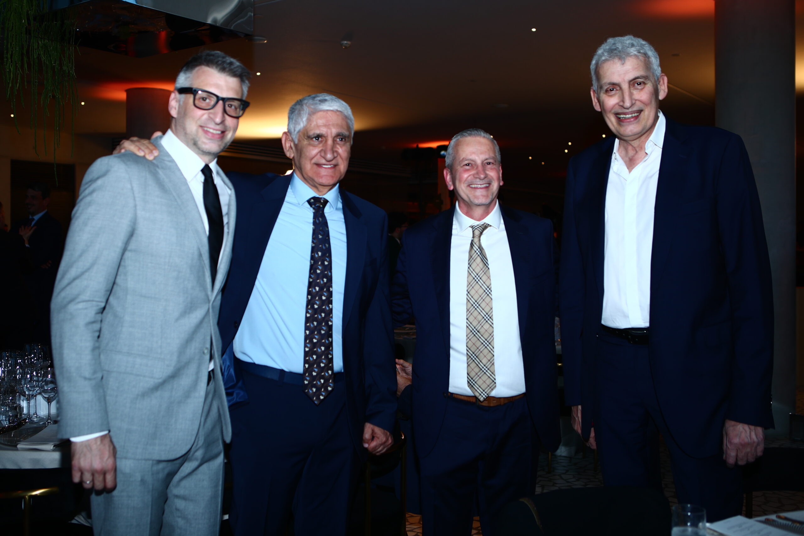 Ευρωλίγκα: Στο VIP Gala Dinner ο Παρθενόπουλος με τους Αγγελόπουλους (pics)