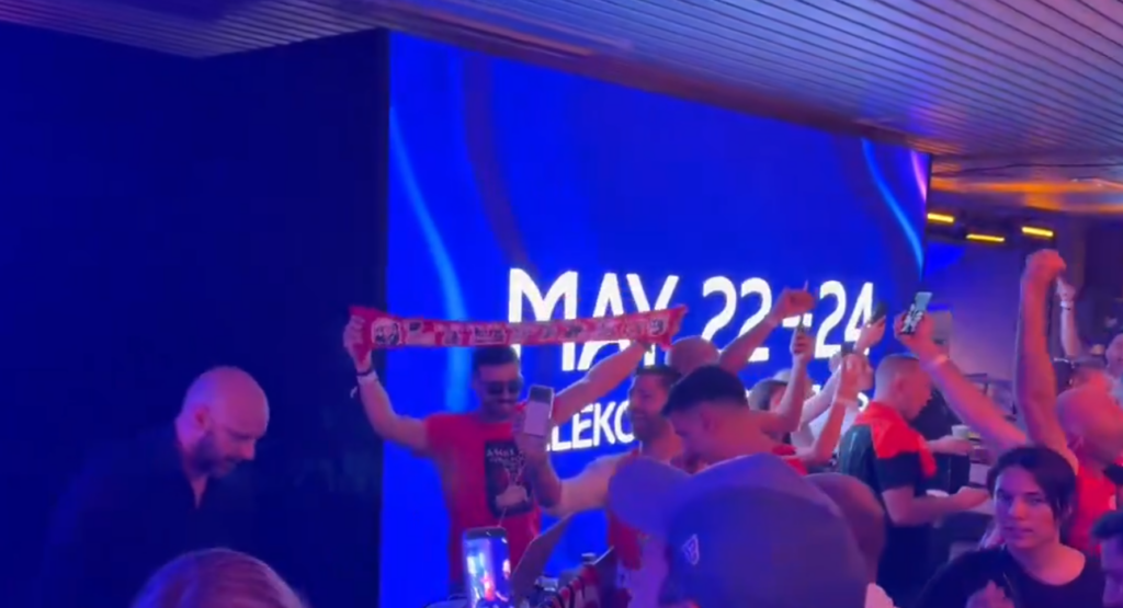 «Πάρτι» στο lounge του ΟΑΚΑ οι οπαδοί του Ολυμπιακού: Έβαλαν το «Νοικιάστηκε» της Λιόλιου! (vid)