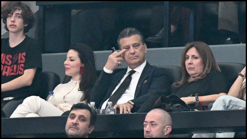Παρθενόπουλος: «Εγώ ως πρόεδρος του Παναθηναϊκού, στάθηκα στην ουρά»
