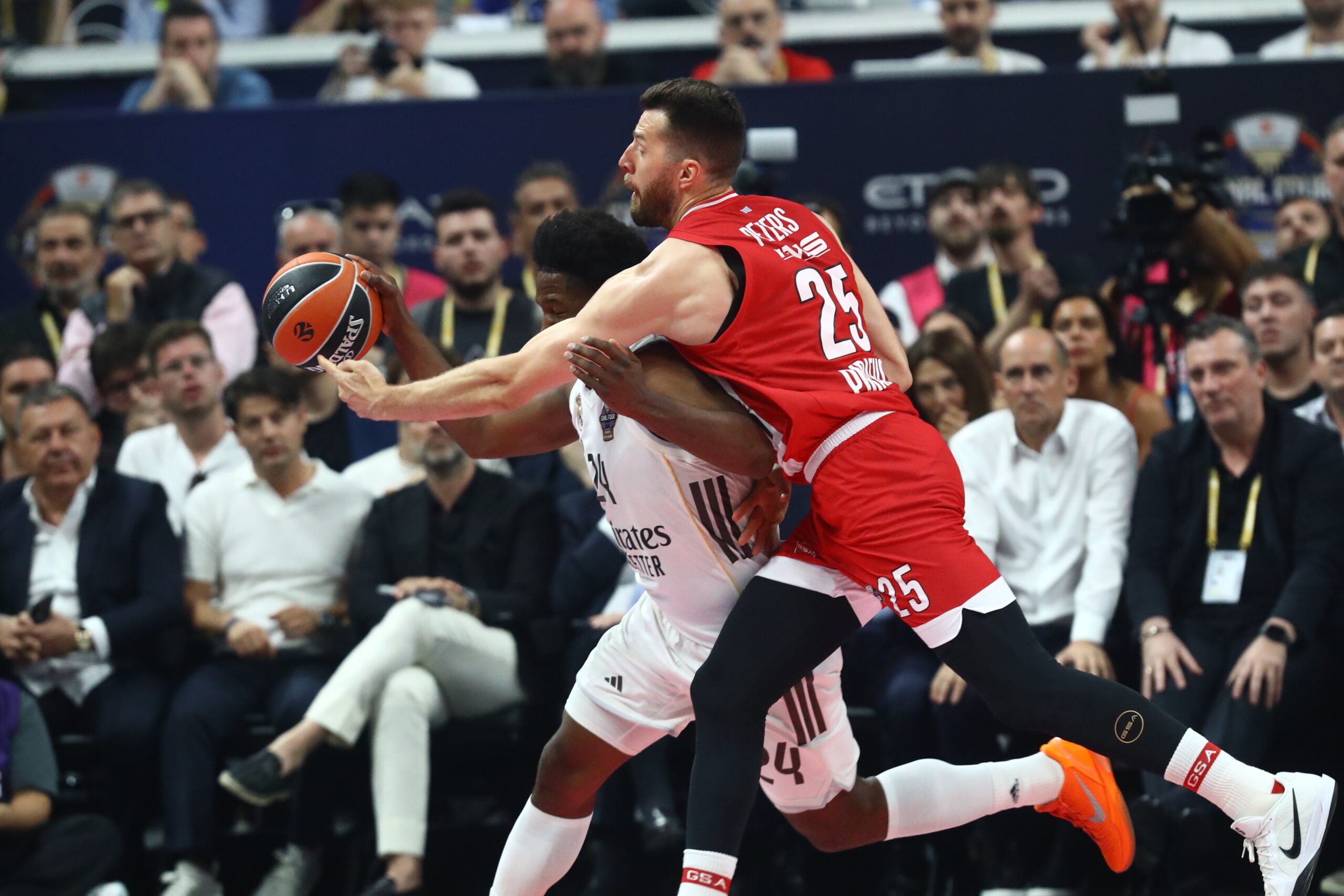 «Σοκαρίστηκαν» και στις ΗΠΑ με τον τελικό της Euroleague!