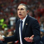 Σκαριόλο για διαιτησία: «Όταν παίζεις υπό αυτές τις συνθήκες ξέρεις πως πρέπει να πληρώσεις φόρο»