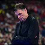 Ανανεώνει στον Ολυμπιακό ο Μπαρτζώκας