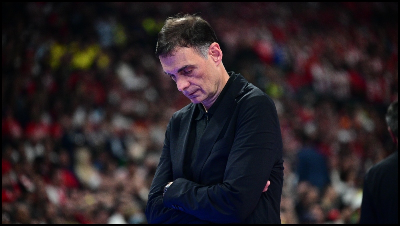 Ανανεώνει στον Ολυμπιακό ο Μπαρτζώκας