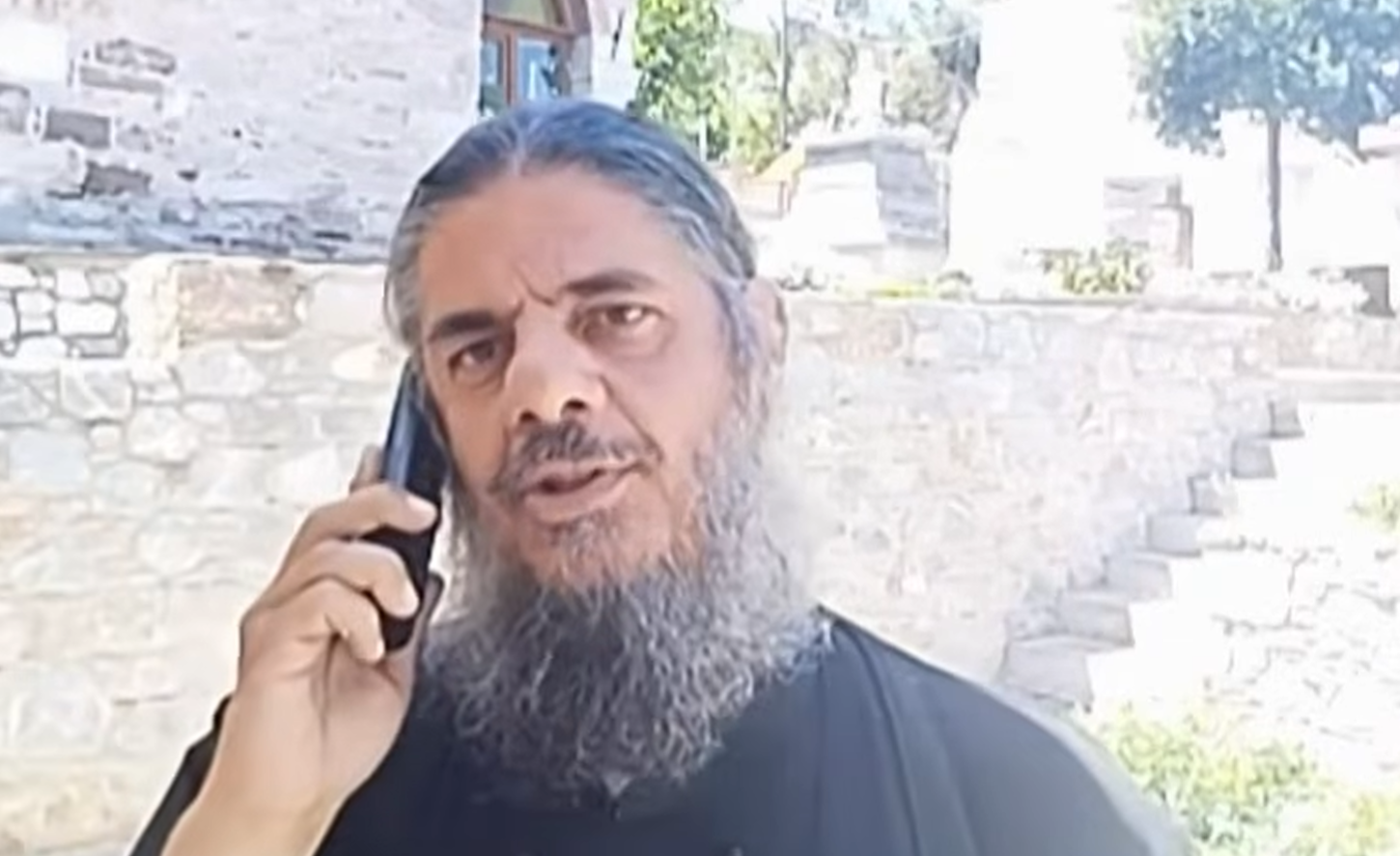 Ιερέας σπικάρει Παναθηναϊκό: «Σέντρα Ζαρουρί, Τεττέη κεφαλιά και γκολ» (vid)