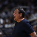 Ατάκες φωτιά από Αταμάν: «Συγχαρητήρια στον Ολυμπιακό, εμείς το πρωτάθλημα - Ξέρετε με πόσους ξένους παίζει»
