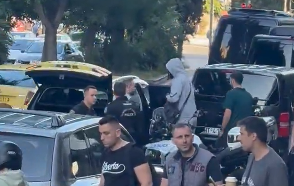 Παναθηναϊκός: Πήρε ταξί για το ΣΕΦ ο Ματίας Λεσόρ (vid)