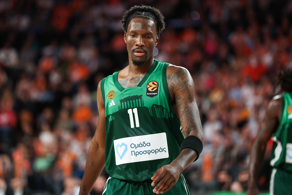 EuroLeague: Οι 10 καλύτερες φάσεις της χρονιάς – Στην κορυφή το απίθανο buzzer beater του Χέιζ-Ντέιβις (vid)