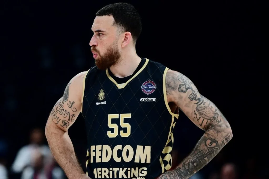BasketNews για Τζέιμς και Παναθηναϊκό: «Θα σήμαινε επιστροφή σε ένα περιβάλλον που πάντα τον αγαπούσε»