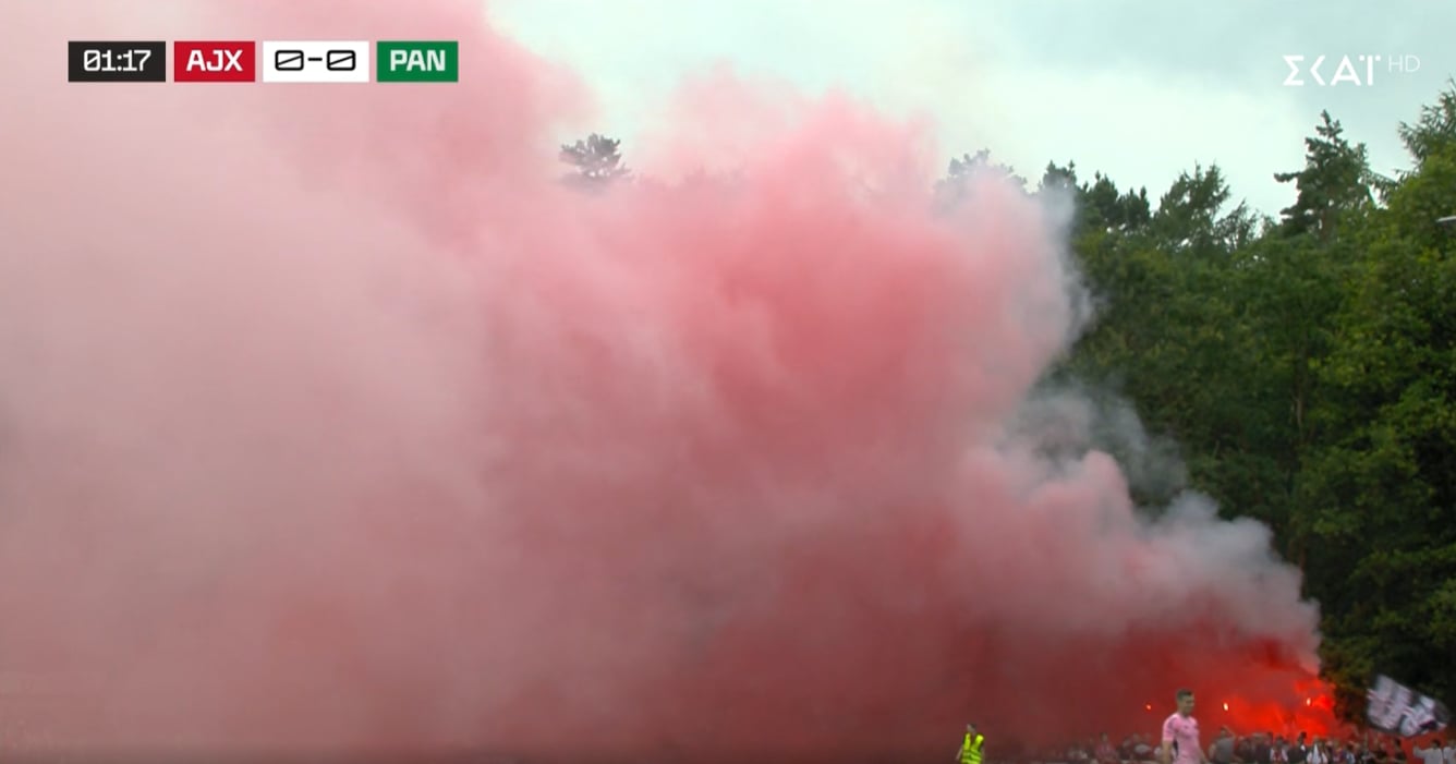 Διακοπή στο Άγιαξ - Παναθηναϊκός λόγω κόκκινων καπνογόνων!