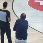 «Έκρηξη» Αταμάν σε διαιτητή σε αγώνα του Παγκοσμίου Κυπέλλου U17 (vid)