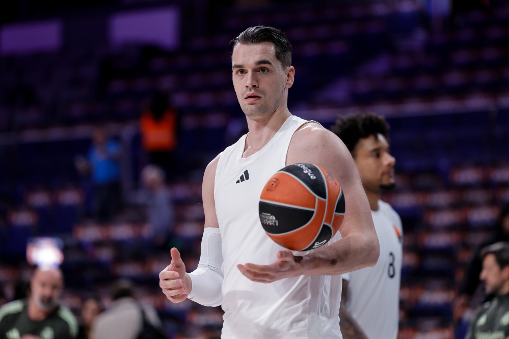 «Ο Χεζόνια παίρνει μόνος του τηλέφωνα και έχει πάρει τηλέφωνο και τις δυο ελληνικές ομάδες»