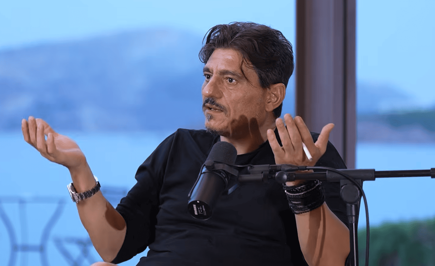Γιαννακόπουλος: «Σου αρέσω; Τέλεια! Δεν σου αρέσω; Μπλοκ!»