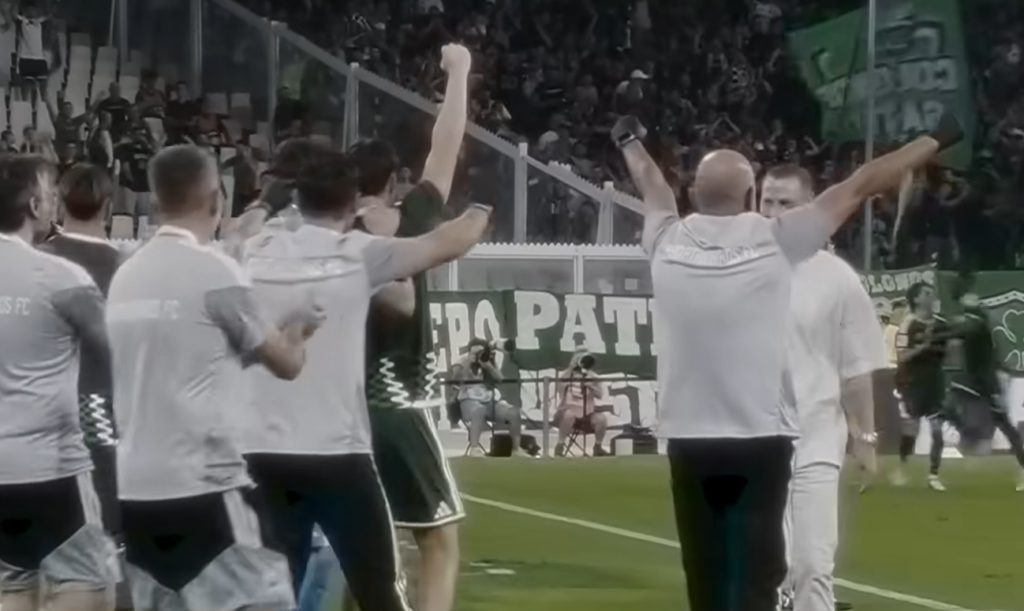 Η εικόνα από τον πάγκο που λέει πολλά για το νέο Παναθηναϊκό