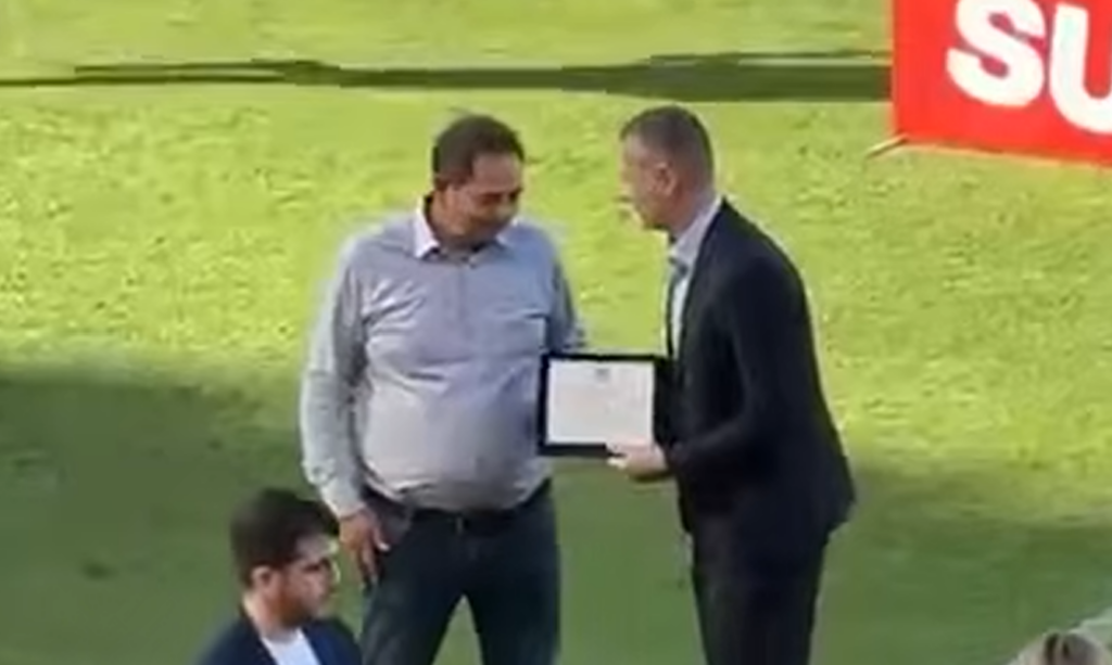Παναθηναϊκός: Η Κηφισιά τίμησε τον Κοτσόλη (vid)