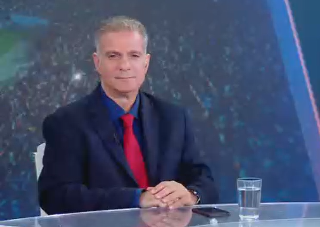 Βαρούχας για το πέναλτι της ΑΕΚ στον Βόλο: «Δεν υπήρχε παράβαση»