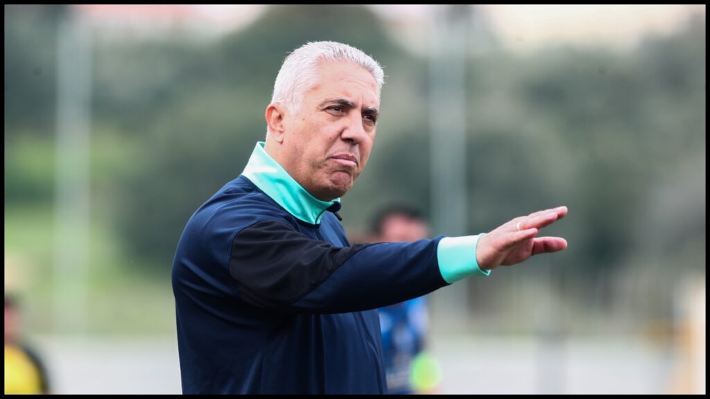 Κωστένογλου: «Υπάρχει μία ασυμμετρία στον τρόπο επίθεσης του Παναθηναϊκού» (vid)