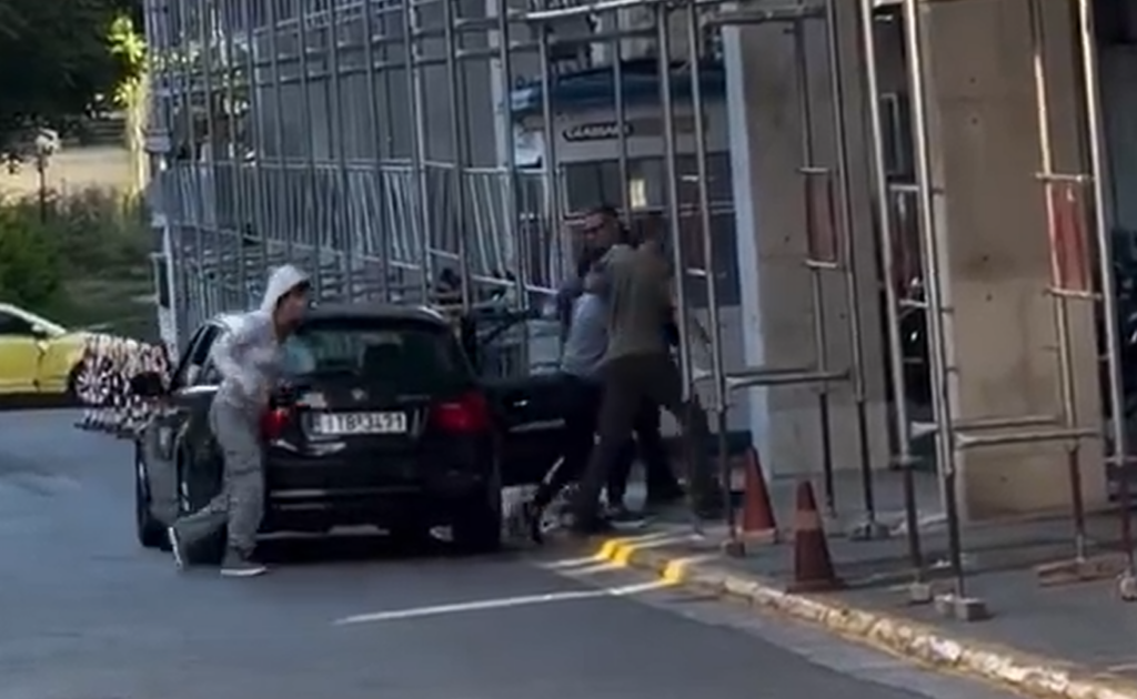 Βίντεο: Η άφιξη της Τσαρούχα στη ΓΑΔΑ (vid)